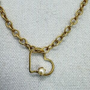 Roman Heart Charm Necklace Gold Tone Pearl Accent Twisted Chain Clasp Closure